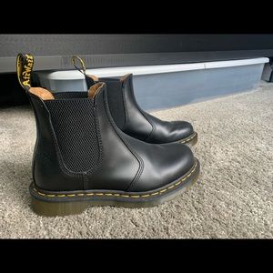 Doc Marten Chelsea Boots